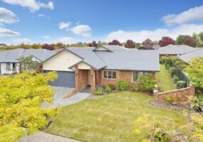 9 Bering St 9 Bering Street, Northwood